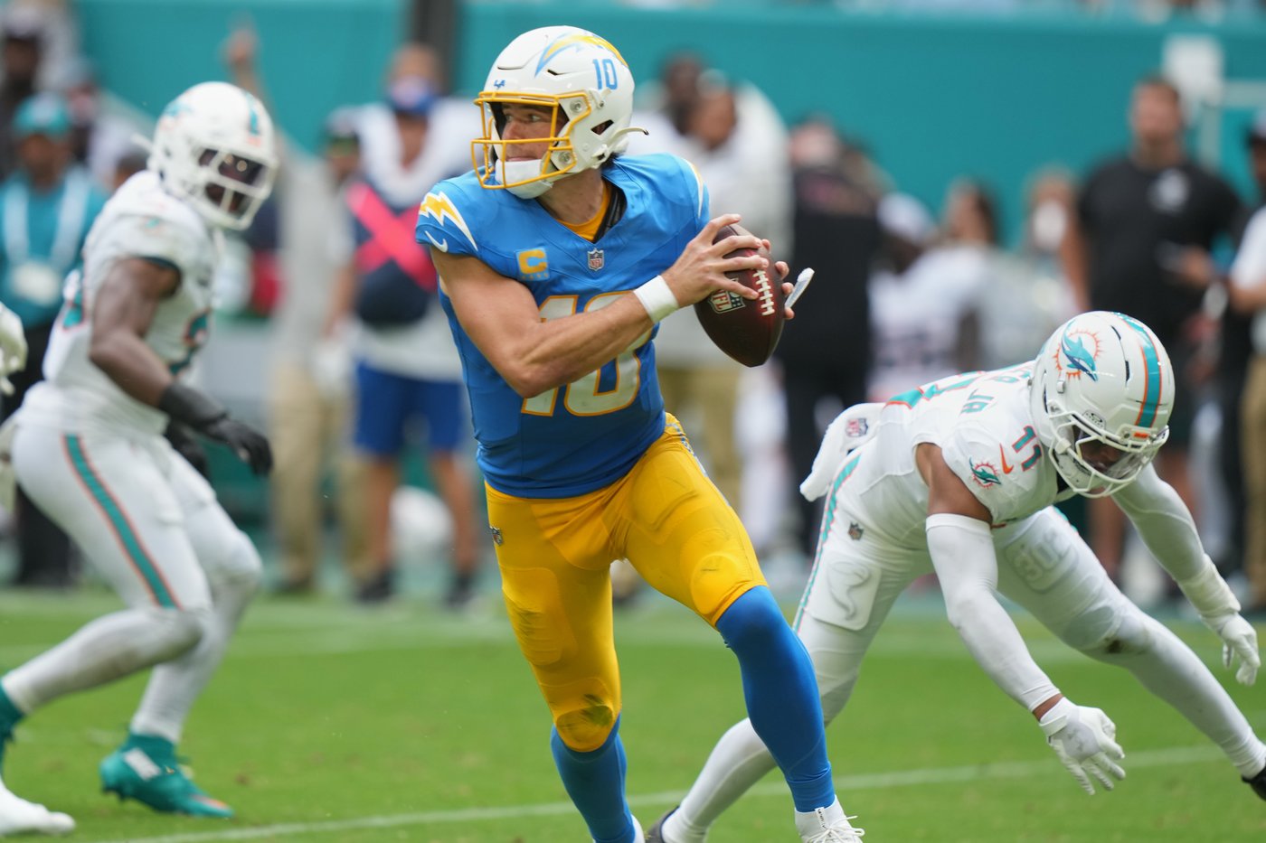 Justin Herbert backs up Jim Harbaugh's lofty praise in rallying depleted Chargers to victory | iNFOnews.ca Justin Herbert backs up Jim Harbaugh's lofty praise in rallying depleted Chargers to victory | iNFOnews.ca