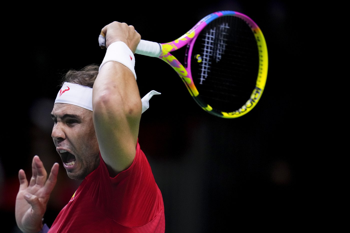 An emotional Rafael Nadal retires at the Davis Cup after he loses and Spain is eliminated | iNFOnews.ca