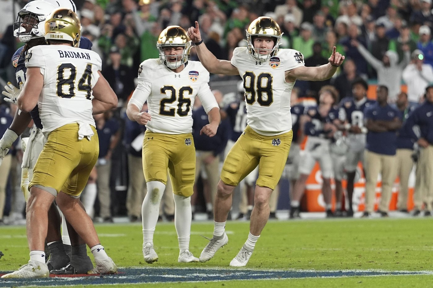 Ohio State favored by 9 1/2 points over Notre Dame, 2nd-largest spread in CFP title game history | iNFOnews.ca