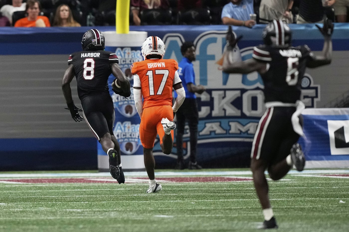 No. 13 South Carolina plays 'Beamerball' to perfection to beat Virginia Tech 24-11 in opener | iNFOnews.ca No. 13 South Carolina plays 'Beamerball' to perfection to beat Virginia Tech 24-11 in opener | iNFOnews.ca