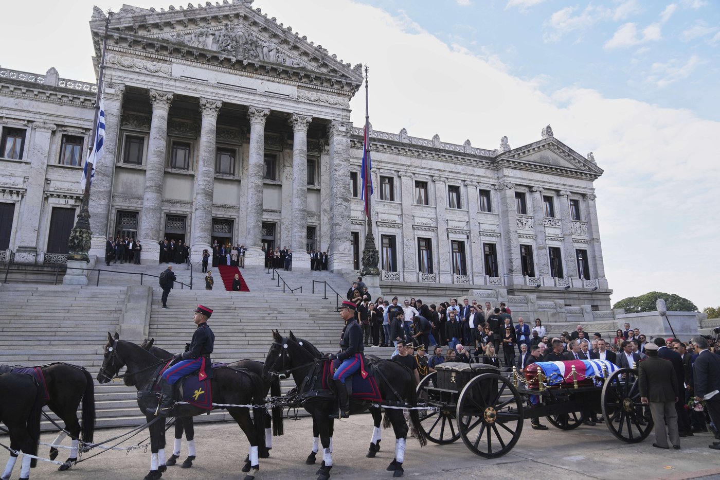 PHOTO COLLECTION: Uruguay Mujica funeral | iNFOnews.ca