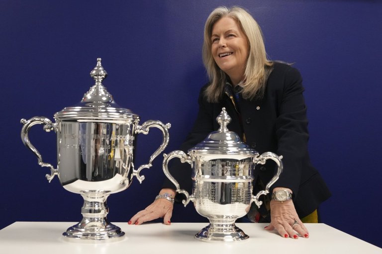 For decades, US Open women's champs got a smaller replica trophy than the men. Now they're equal | iNFOnews.ca