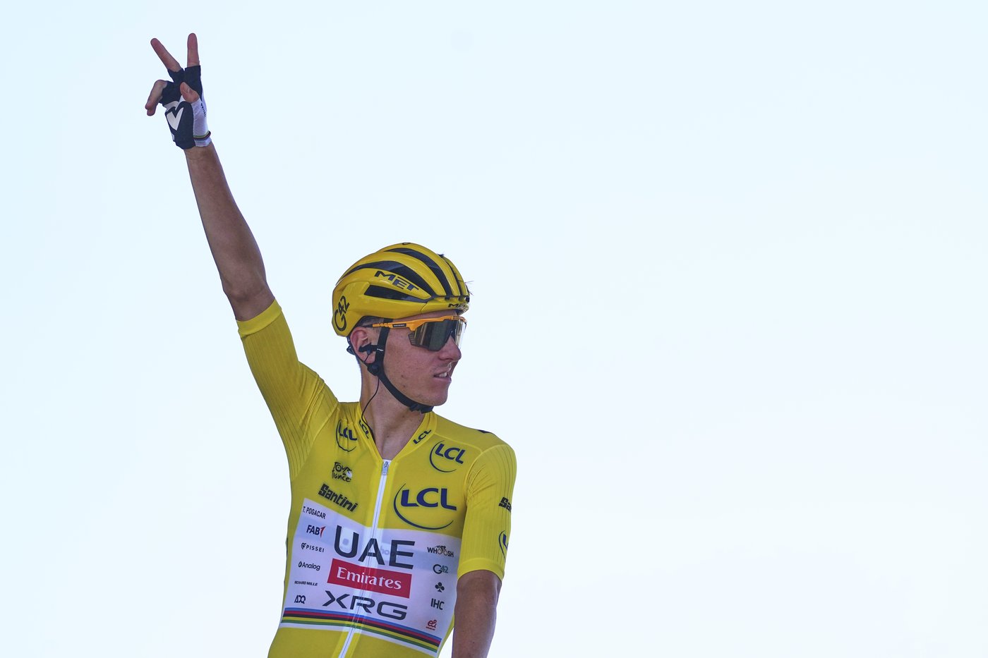 Tour de France: Jonathan Milan wins Stage 8 in a sprint finish | iNFOnews.ca