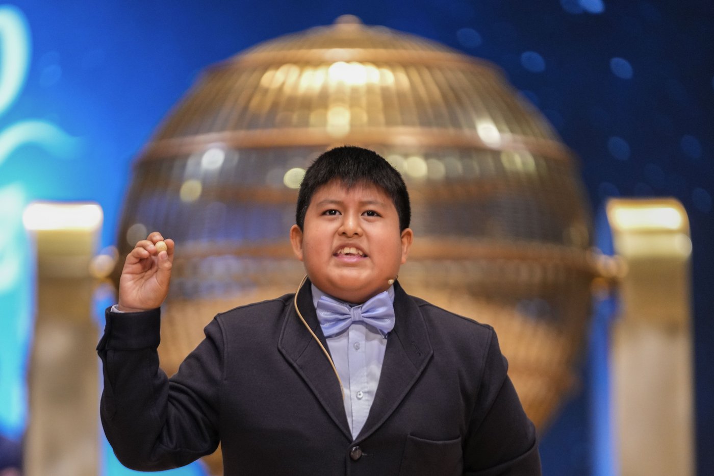 'El Gordo' lottery in Spain spreads Christmas riches worth $2.8 billion | iNFOnews.ca