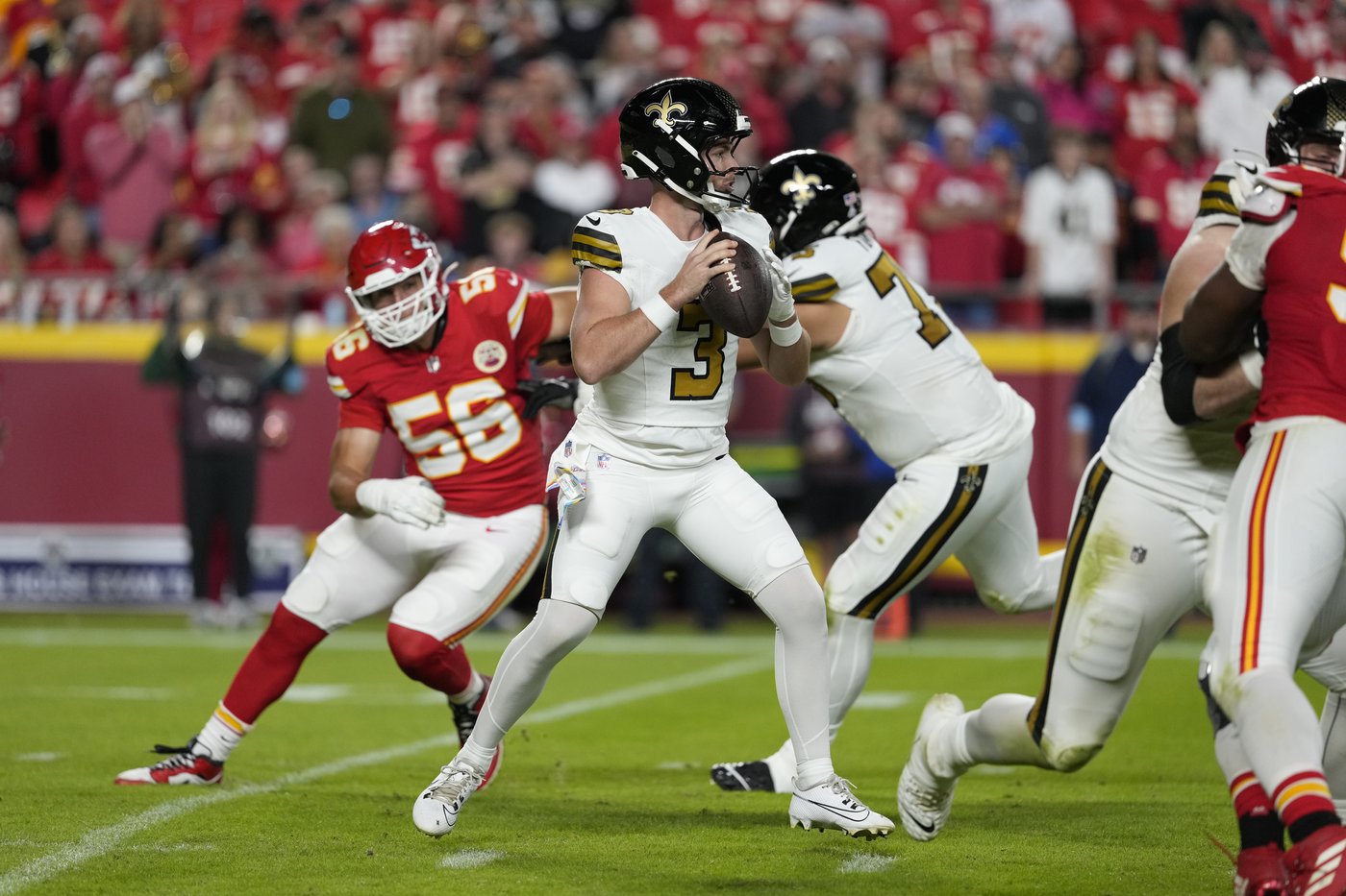 Banged up, slumping Saints now face uncertainty at QB as they try to end a 3-game skid | iNFOnews.ca