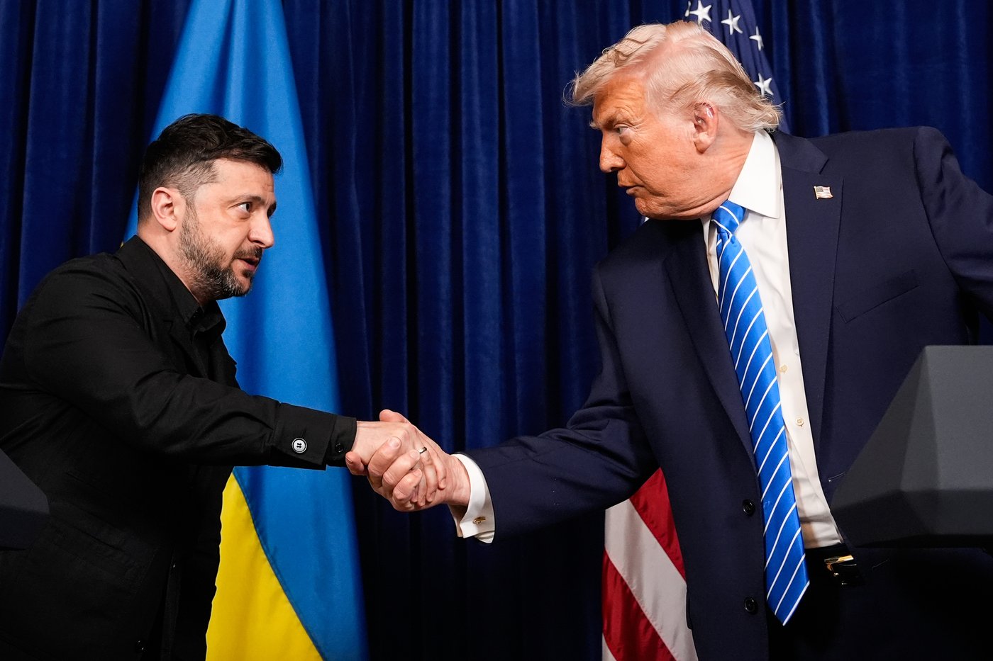 Former army chief seen as Zelenskyy's top rival reveals to AP a rift between them | iNFOnews.ca Former army chief seen as Zelenskyy's top rival reveals to AP a rift between them | iNFOnews.ca
