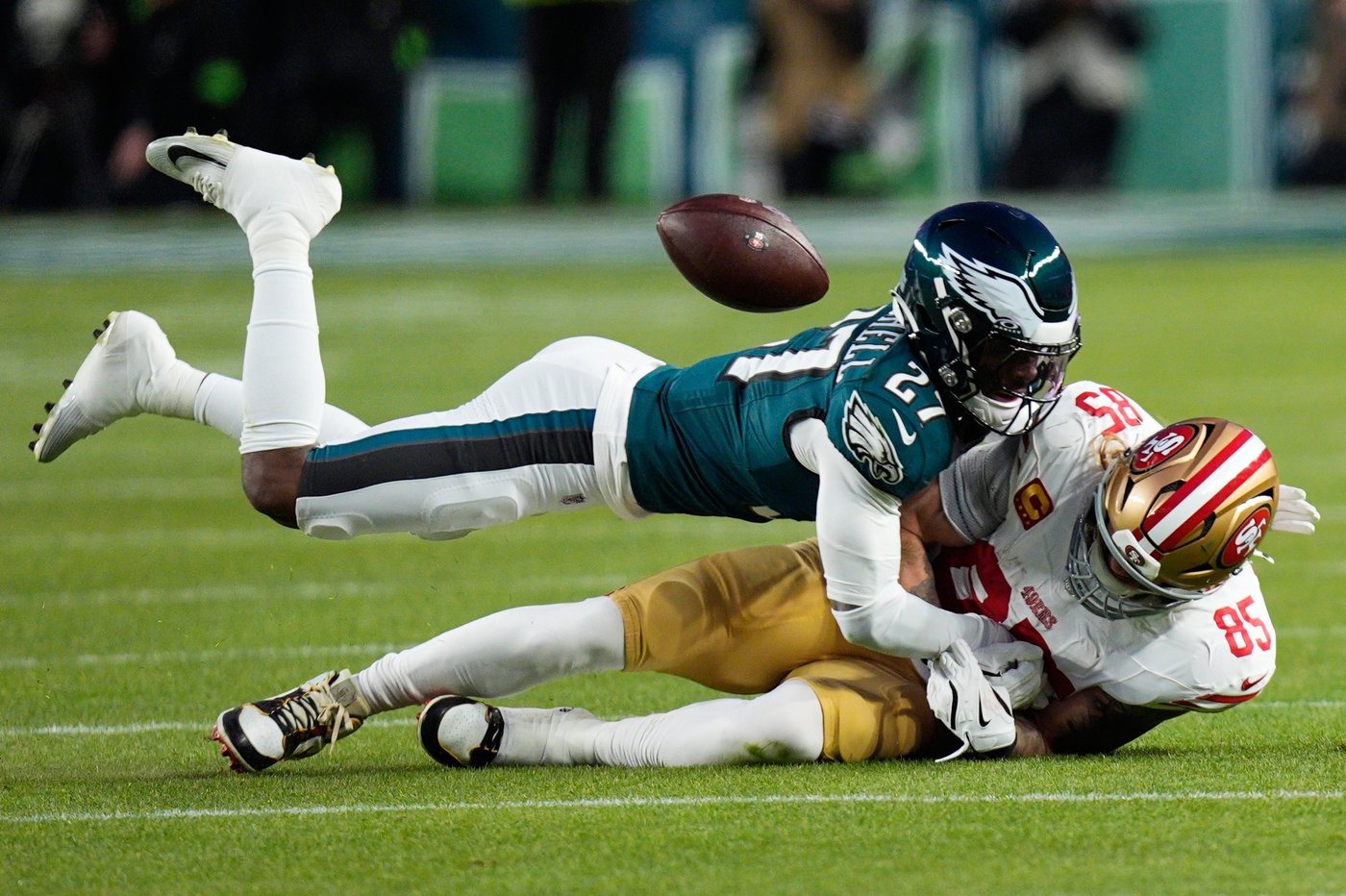 49ers' George Kittle tears Achilles tendon in playoff win over Eagles | iNFOnews.ca