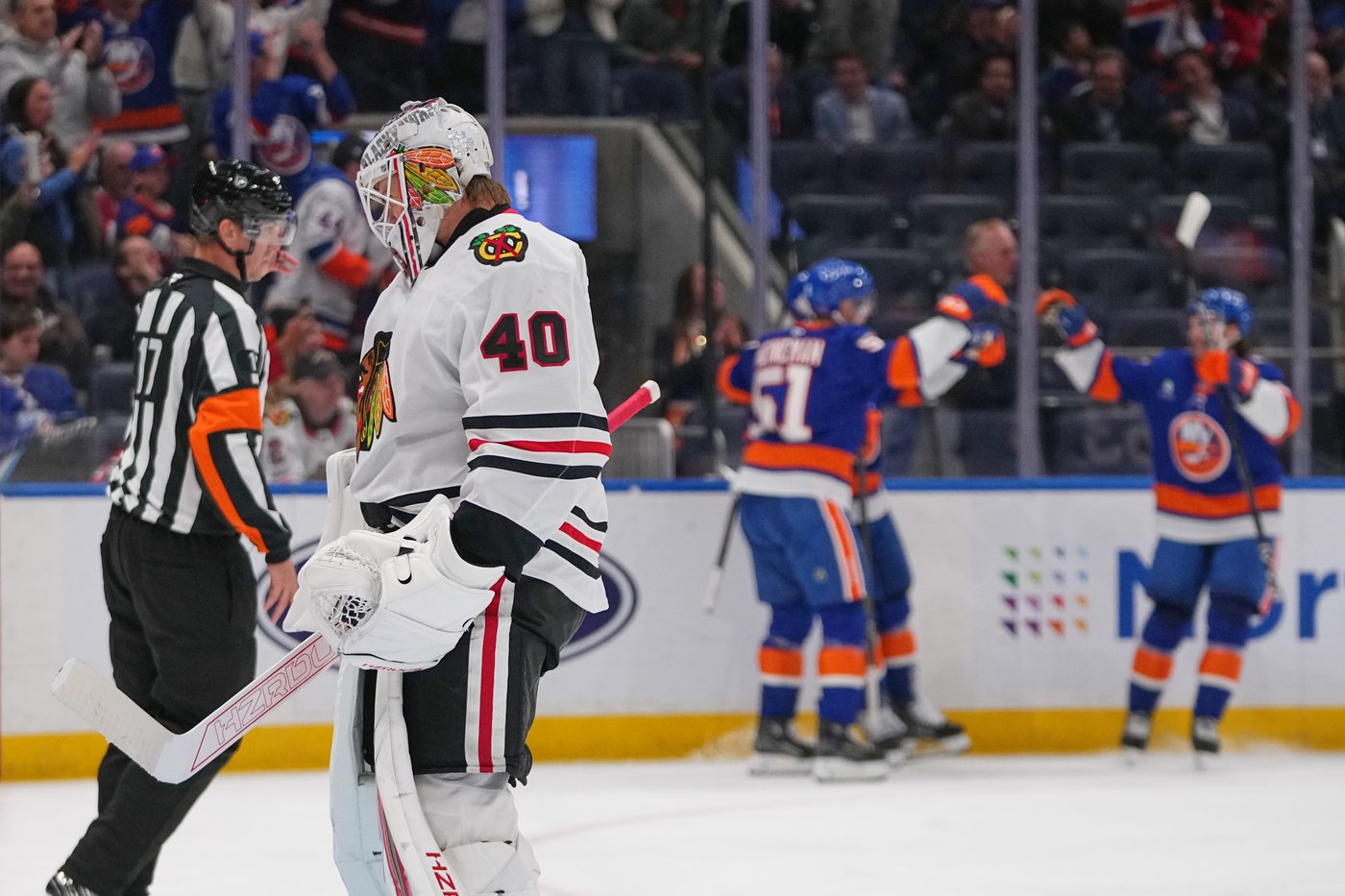 Bo Horvat scores twice as Islanders beat Blackhawks 4-1 | iNFOnews.ca Bo Horvat scores twice as Islanders beat Blackhawks 4-1 | iNFOnews.ca