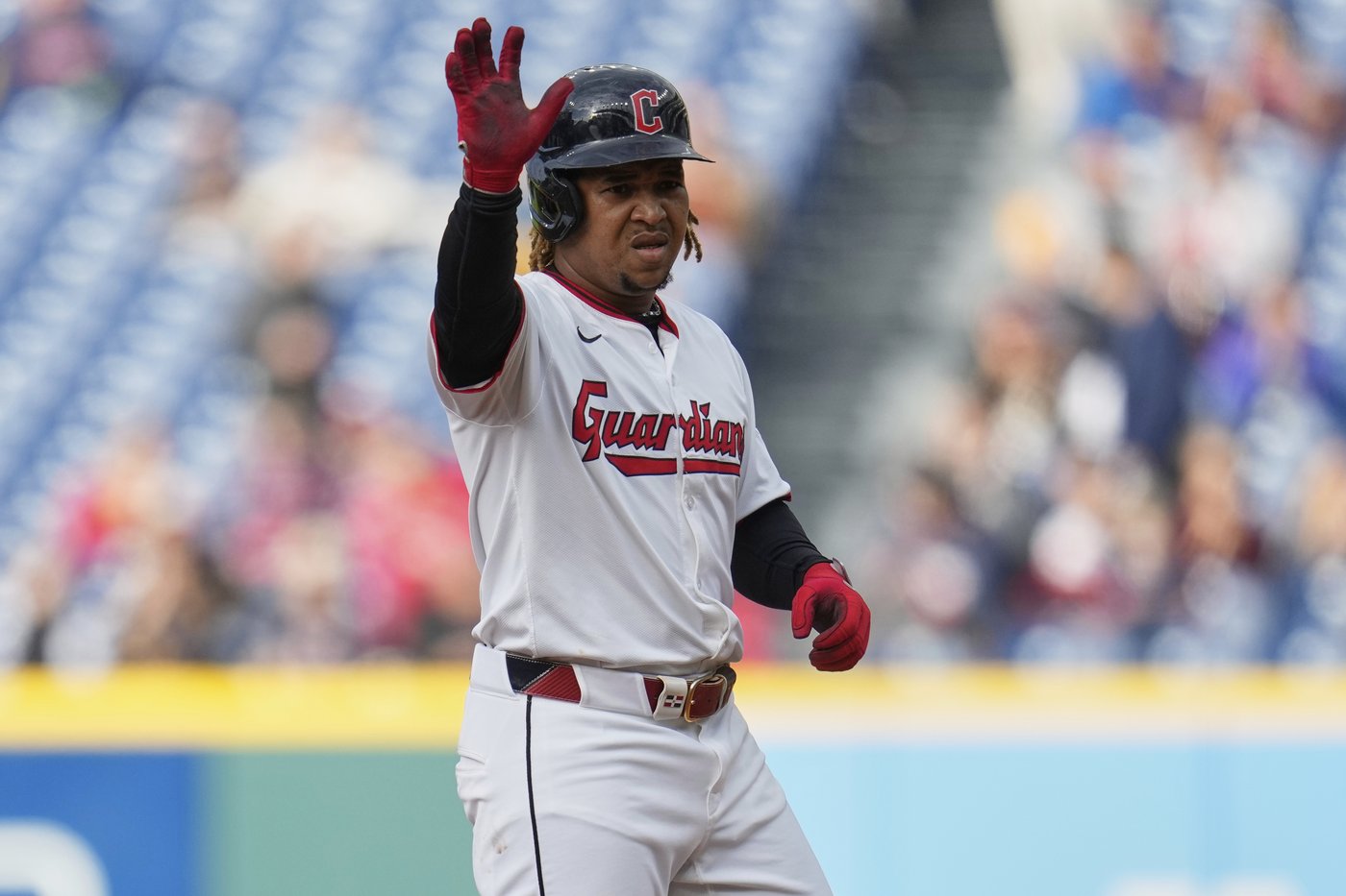 Bo Naylor hits 3-run homer, closer Emmanuel Clase gets save in Guardians' 4-2 win over Twins | iNFOnews.ca Bo Naylor hits 3-run homer, closer Emmanuel Clase gets save in Guardians' 4-2 win over Twins | iNFOnews.ca
