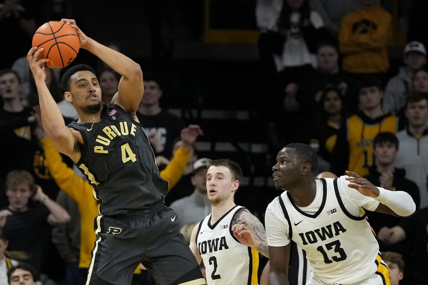 Smith, Kaufman-Renn lead No. 7 Purdue over Iowa, 90-81 | iNFOnews.ca
