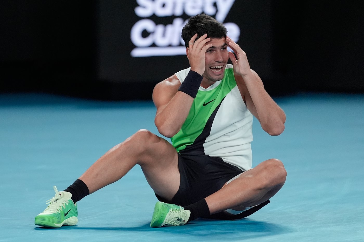 Carlos Alcaraz beats Novak Djokovic to become the youngest man to complete a career Grand Slam | iNFOnews.ca Carlos Alcaraz beats Novak Djokovic to become the youngest man to complete a career Grand Slam | iNFOnews.ca