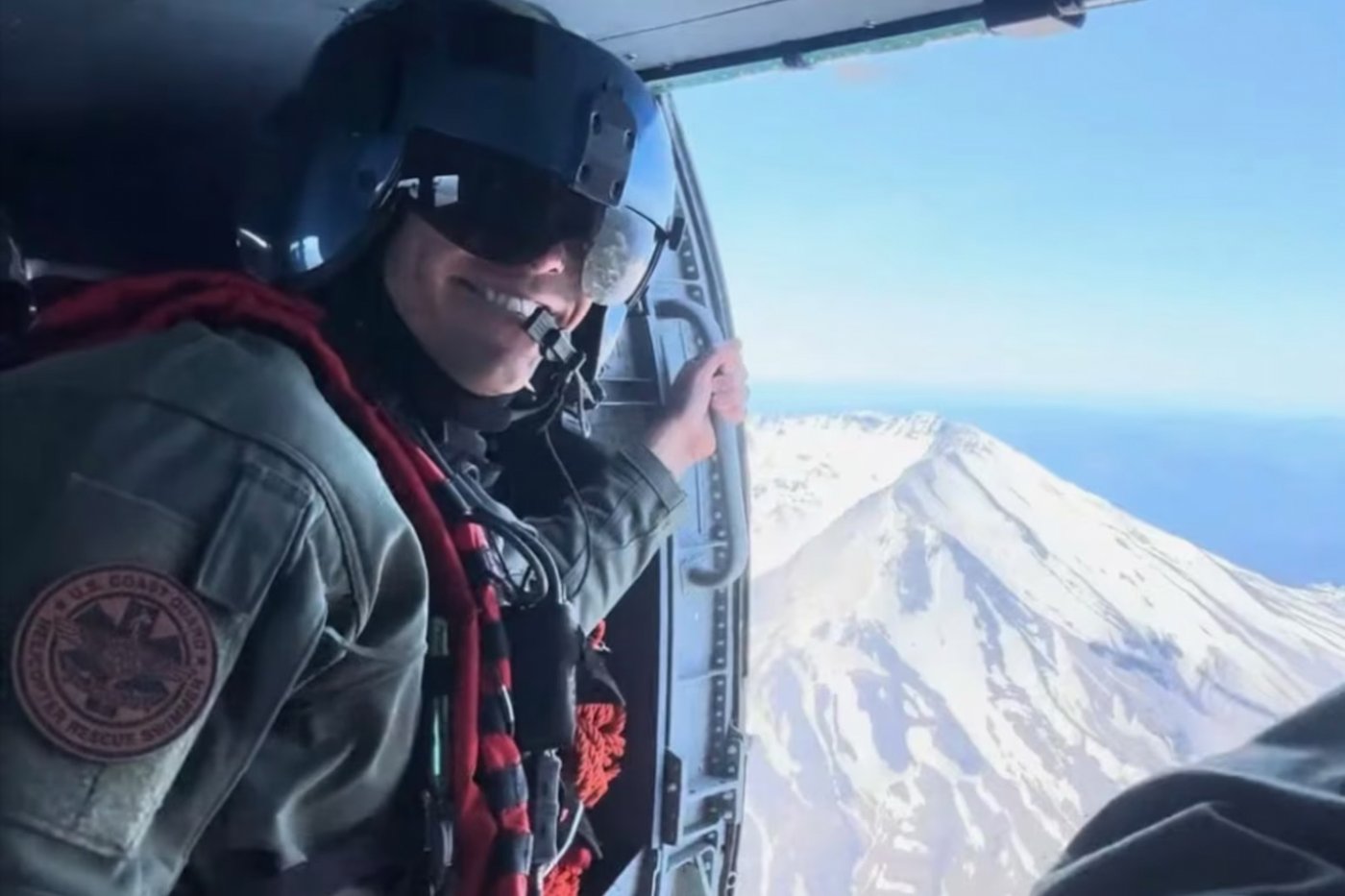 A wedding proposal and a promotion honored a Coast Guardsman before he died of injuries from mission | iNFOnews.ca