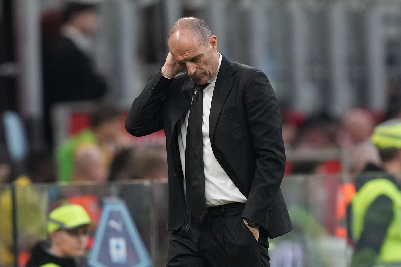 AC Milan booed off after shock home loss to Udinese and Juventus closes the gap | iNFOnews.ca