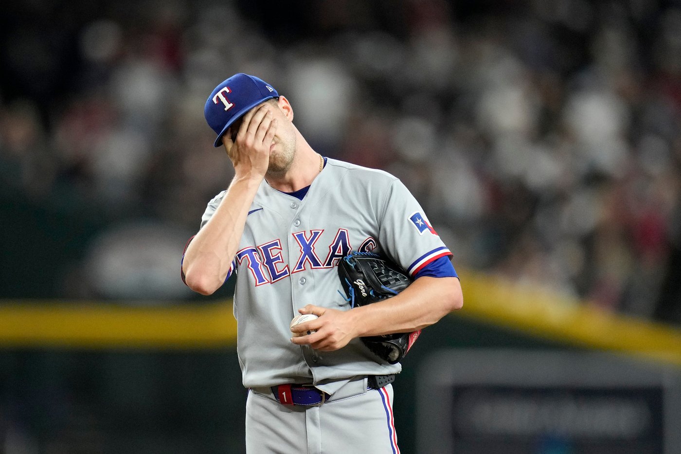 Ketel Marte has 3 RBIs to earn big cheers from Chase Field crowd, Diamondbacks beat Rangers 9-1 | iNFOnews.ca Ketel Marte has 3 RBIs to earn big cheers from Chase Field crowd, Diamondbacks beat Rangers 9-1 | iNFOnews.ca