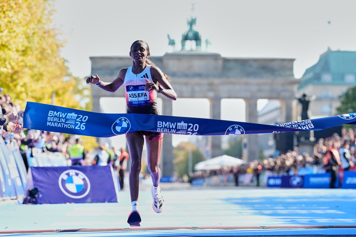 Cramps derail Tigst Assefa's world record as Guye Adola wins Berlin Marathon | iNFOnews.ca Cramps derail Tigst Assefa's world record as Guye Adola wins Berlin Marathon | iNFOnews.ca