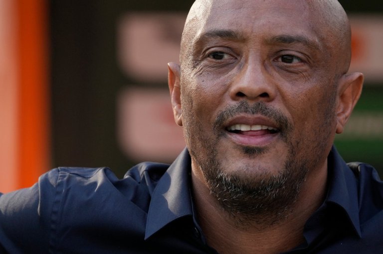 Burkina Faso presents Abdou Amir as coach and targets 2027 Africa Cup | iNFOnews.ca