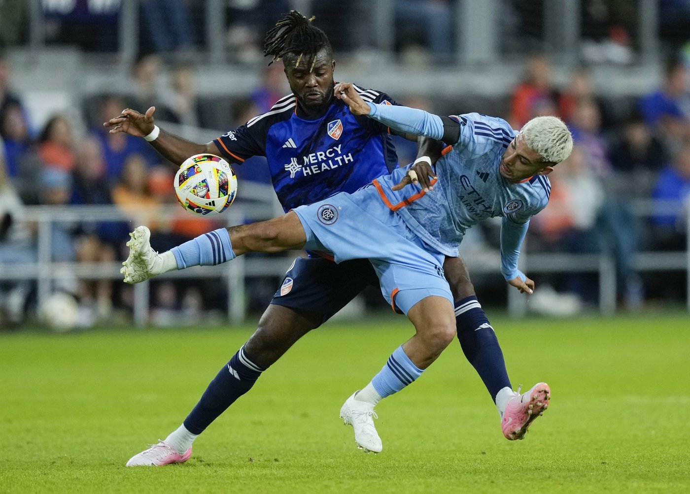 Luciano Acosta, Yamin Asad, Roman Celentano help Cincinnati hold off NYCFC 1-0 in playoff opener | iNFOnews.ca Luciano Acosta, Yamin Asad, Roman Celentano help Cincinnati hold off NYCFC 1-0 in playoff opener | iNFOnews.ca