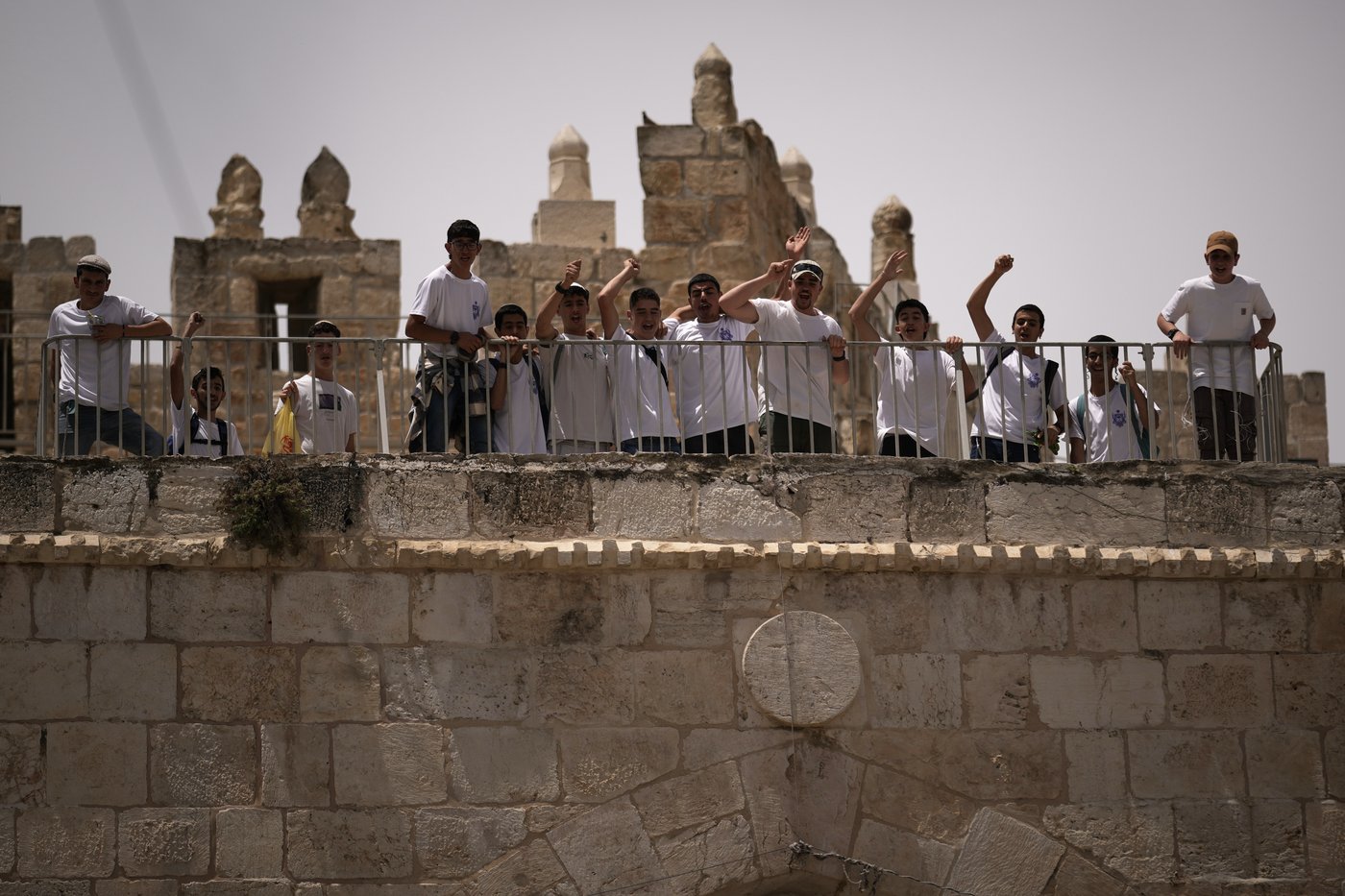 Ultranationalist Jews chant racist slogans during annual march into Jerusalem's Old City | iNFOnews.ca Ultranationalist Jews chant racist slogans during annual march into Jerusalem's Old City | iNFOnews.ca