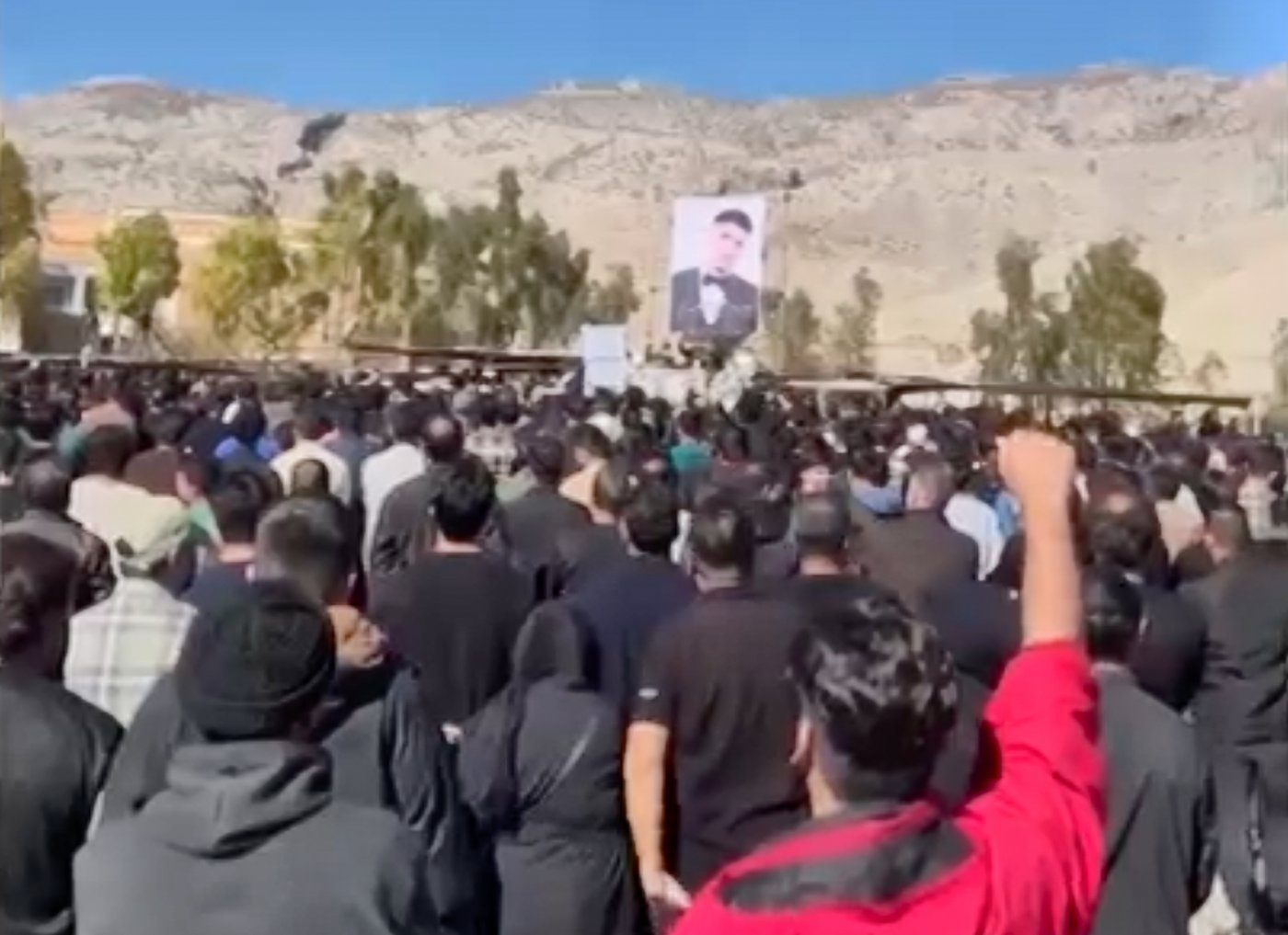 Iranians grieve defiantly for thousands killed in last month's crackdown | iNFOnews.ca