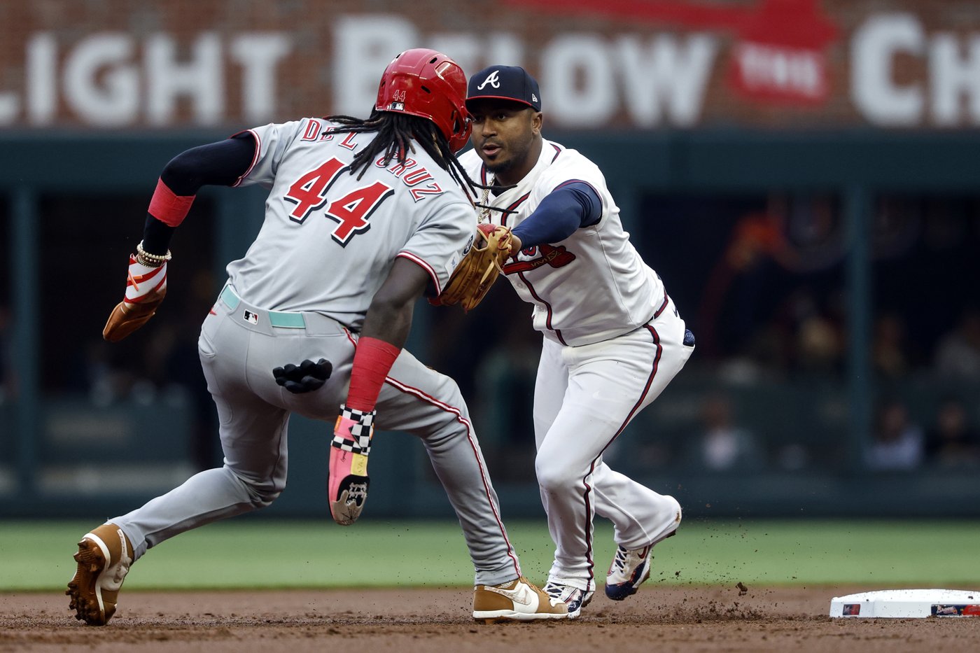 Friedl hits 2 homers as Reds overcome Greene's groin injury to beat Braves 4-3 and end 4-game skid | iNFOnews.ca Friedl hits 2 homers as Reds overcome Greene's groin injury to beat Braves 4-3 and end 4-game skid | iNFOnews.ca