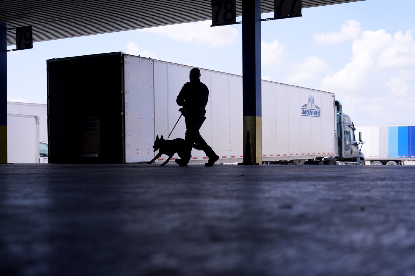 One day along the Texas-Mexico border shows that realities shift more rapidly than rhetoric | iNFOnews.ca