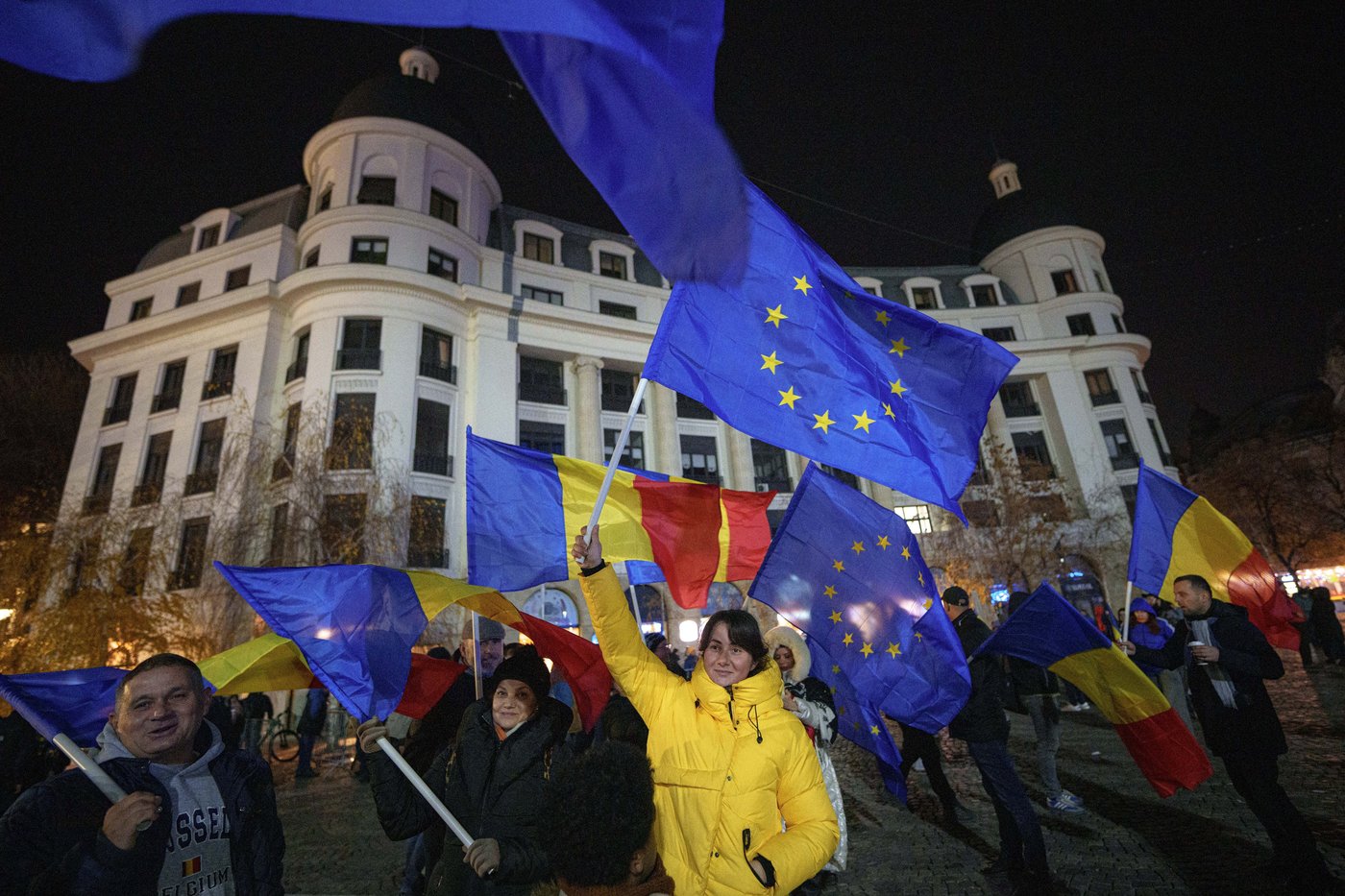 Romania's pro-Western parties agree to form a majority government after political turmoil | iNFOnews.ca Romania's pro-Western parties agree to form a majority government after political turmoil | iNFOnews.ca