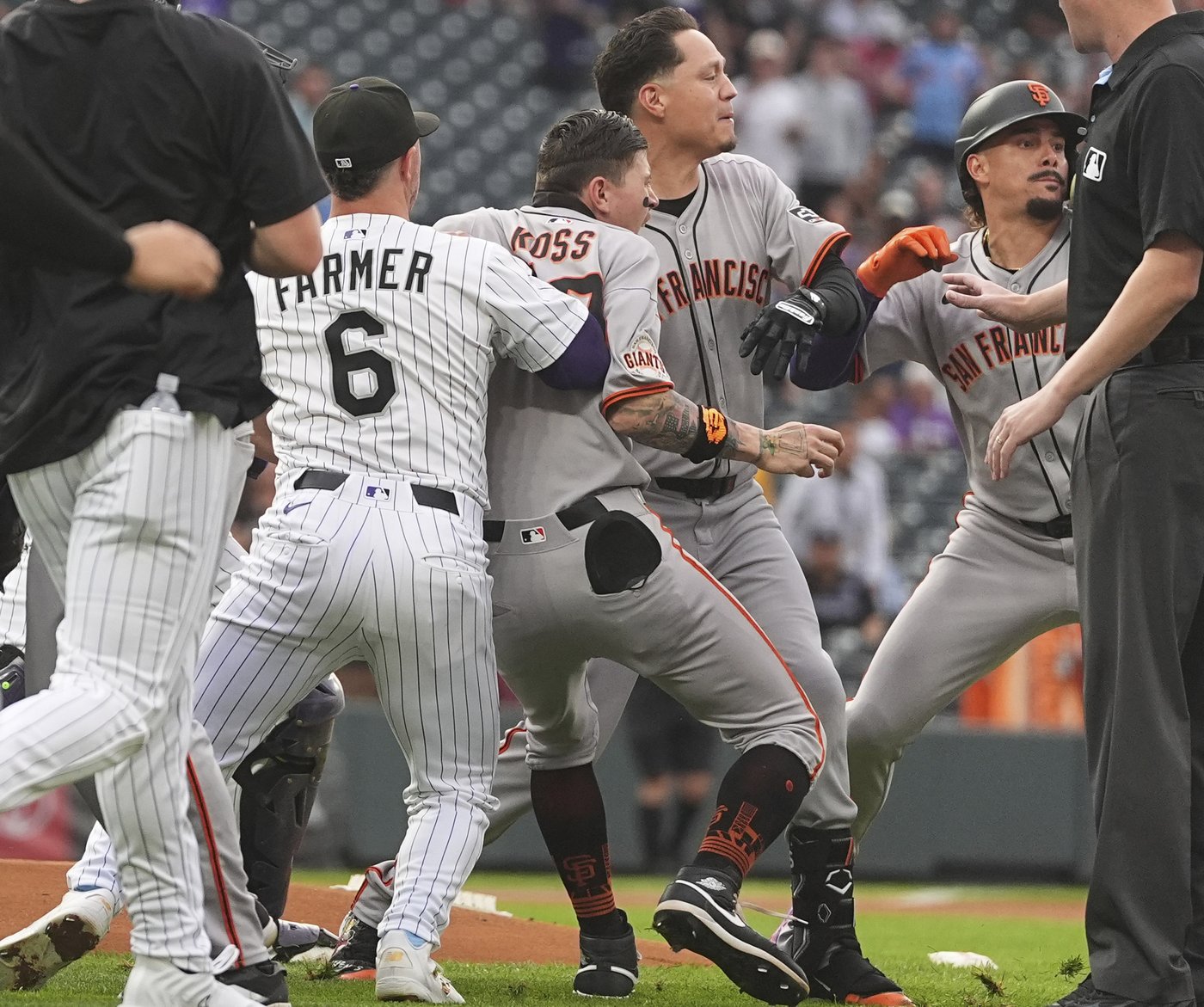Freeland, Chapman, Adames ejected after Devers hits 30th home run in Giants' 7-4 win over Rockies | iNFOnews.ca Freeland, Chapman, Adames ejected after Devers hits 30th home run in Giants' 7-4 win over Rockies | iNFOnews.ca