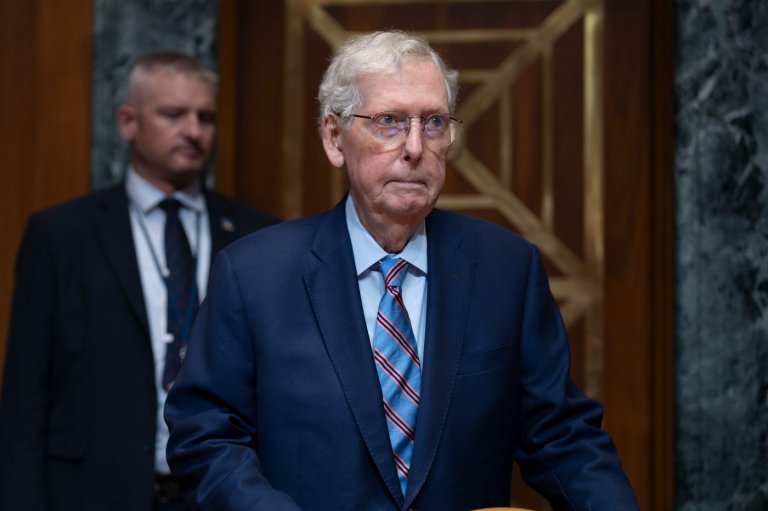 Former Senate leader Mitch McConnell is in the hospital, but little more information is known | iNFOnews.ca
