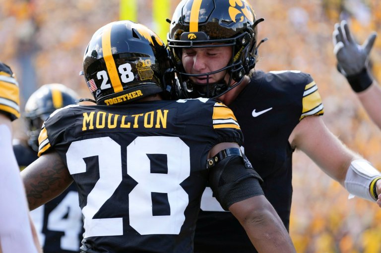 No. 22 Iowa uses defense, Moulton's running game to beat Northern Illinois 40-0 | iNFOnews.ca