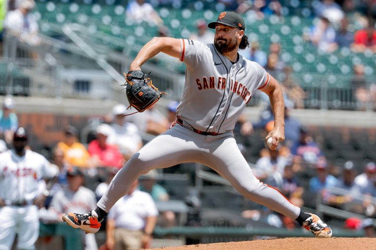 Ray dominant in relief as Giants complete 7-2 win over Braves in Game 1 of doubleheader | iNFOnews.ca