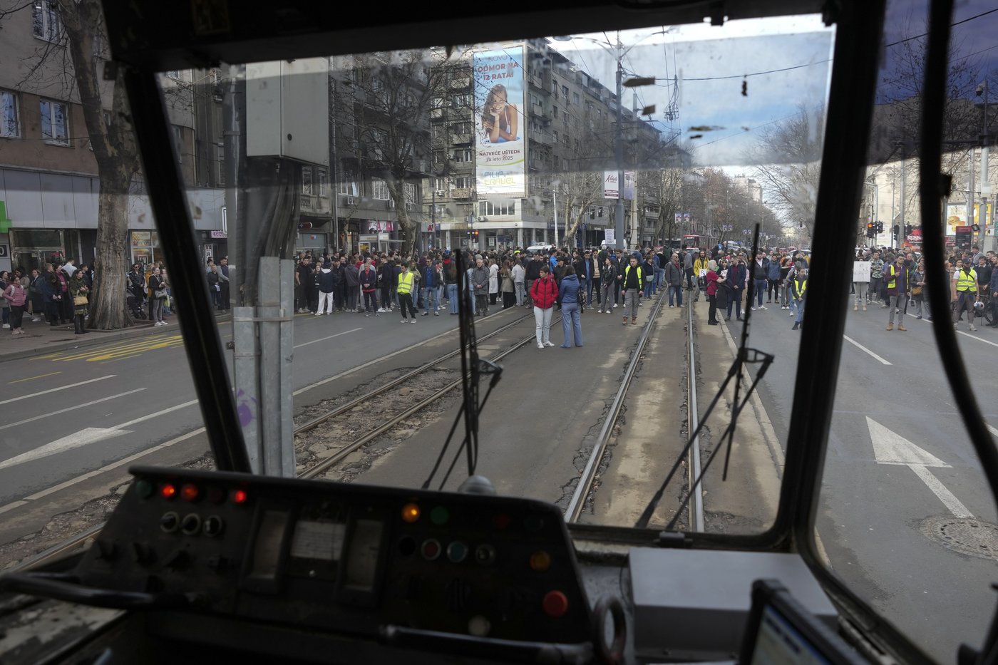 Daily anti-corruption protests are rattling Serbia's leader. What might come next? | iNFOnews.ca