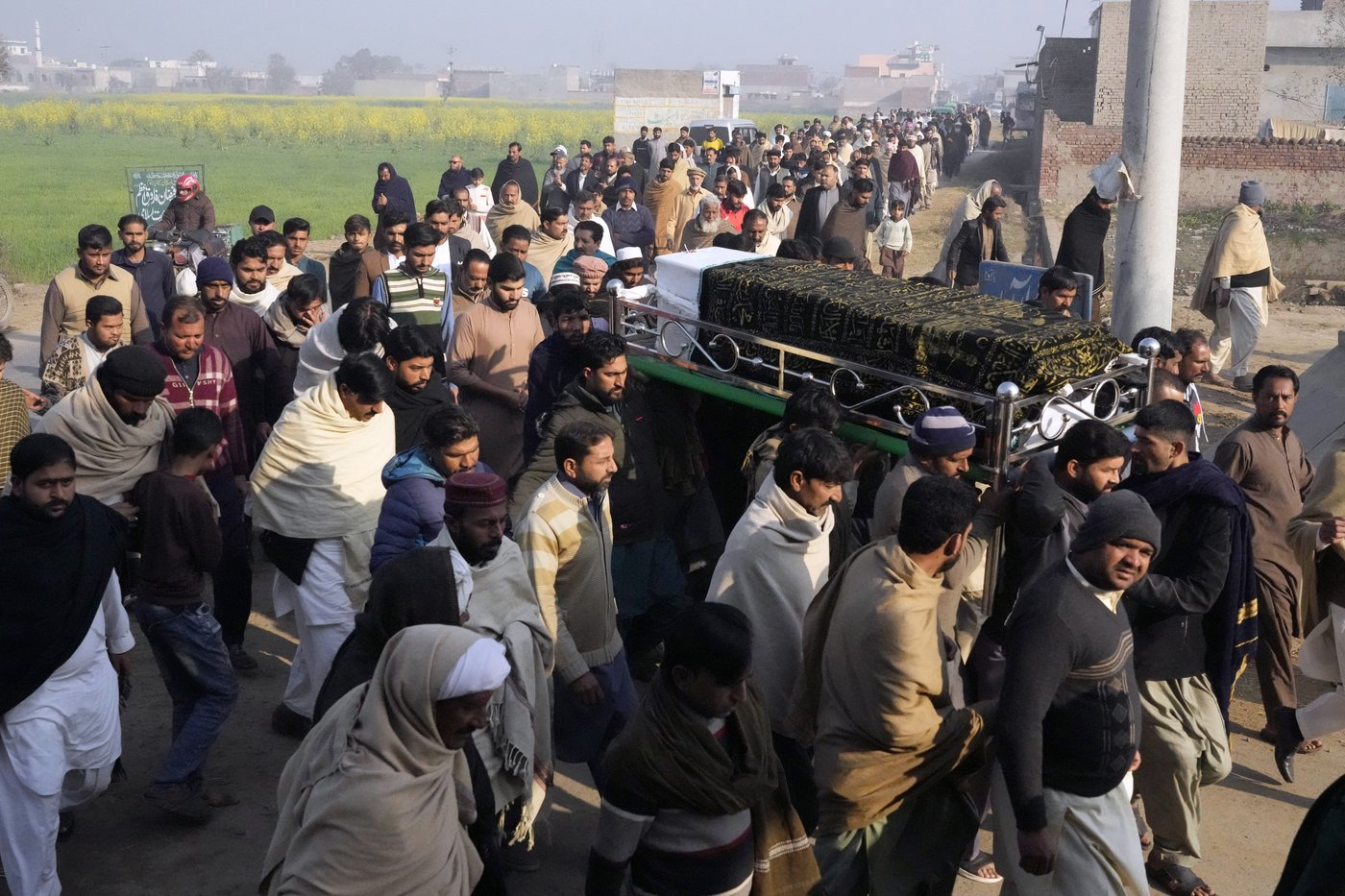Bodies of 4 Pakistanis who died on a migrant boat journey off West Africa return home for burial | iNFOnews.ca Bodies of 4 Pakistanis who died on a migrant boat journey off West Africa return home for burial | iNFOnews.ca