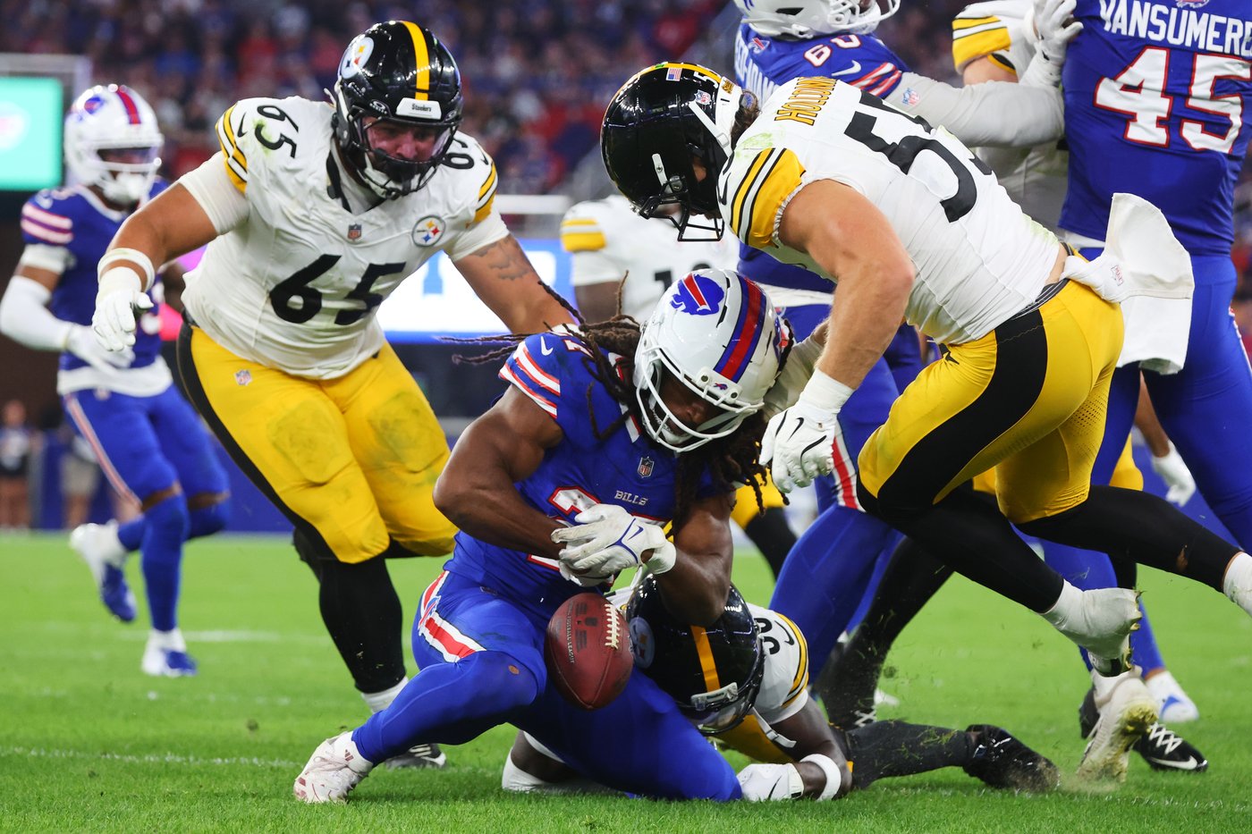 Bills close preseason with 28-27 win over Steelers on Buechele's late 2-point conversion | iNFOnews.ca Bills close preseason with 28-27 win over Steelers on Buechele's late 2-point conversion | iNFOnews.ca