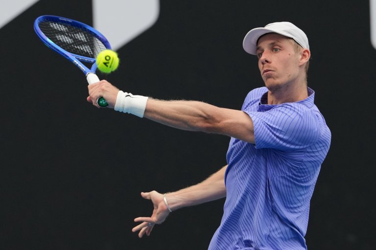 Canada's Shapovalov advances to Australian Open second round with straight-sets win | iNFOnews.ca