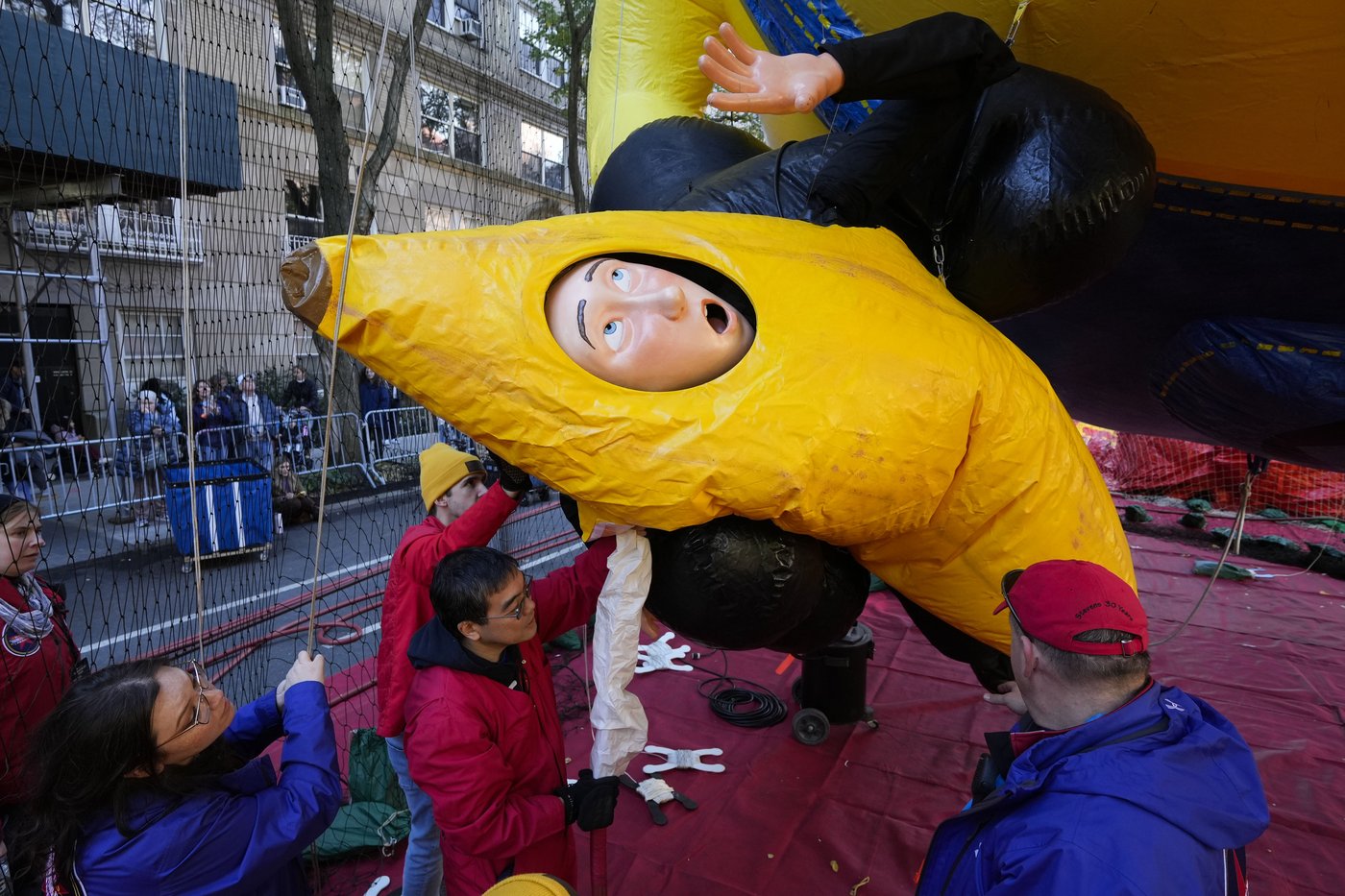 Massive balloons take shape ahead of the Macy’s Thanksgiving Day Parade | iNFOnews.ca
