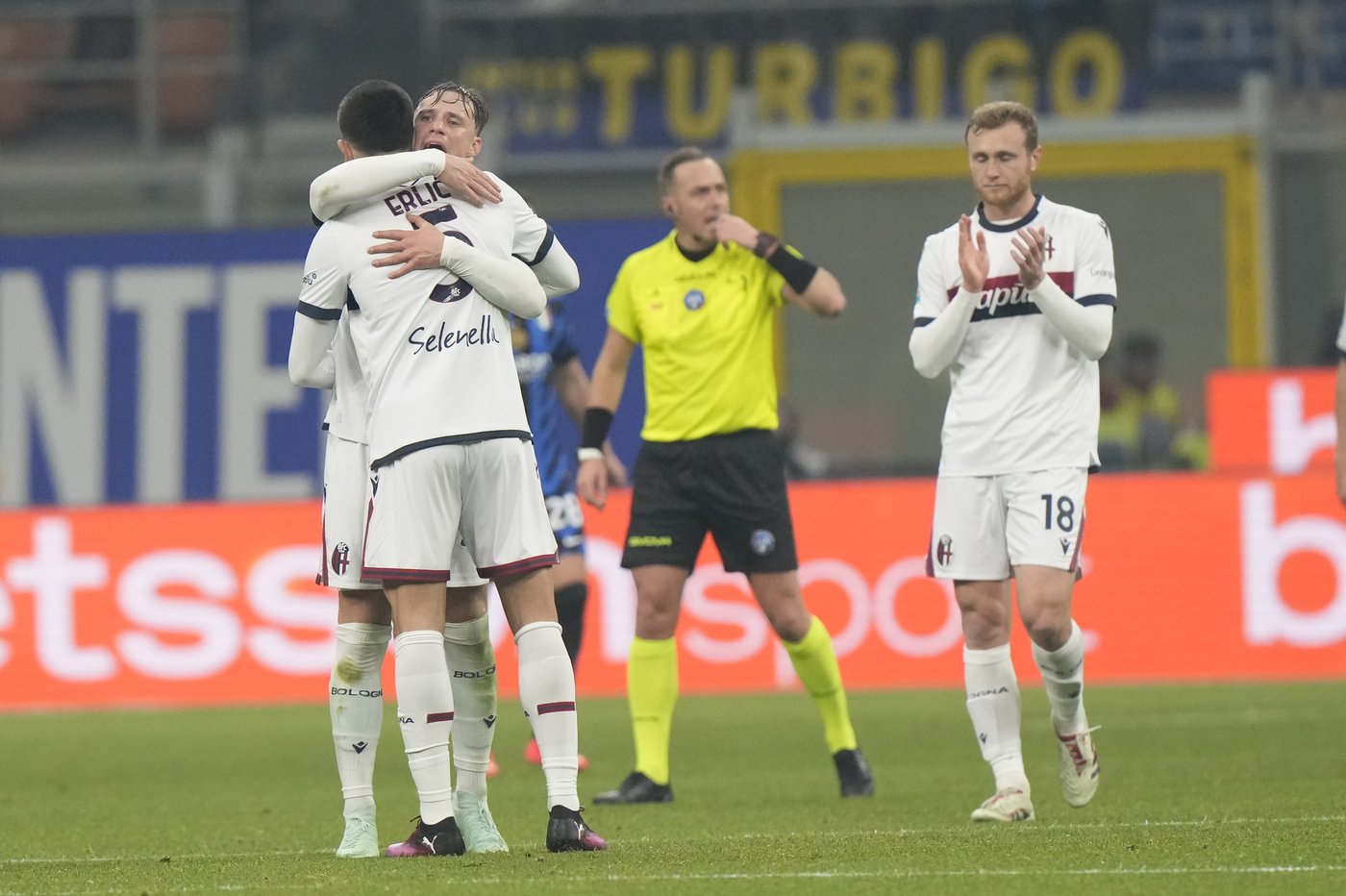 Inter fails to take advantage of title rivals dropping points as it draws with Bologna | iNFOnews.ca