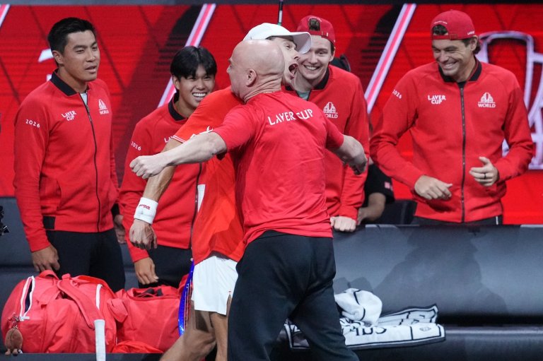 De Minaur draws blood in comeback victory over Zverev in Laver Cup as Europe puts Alcaraz up next | iNFOnews.ca