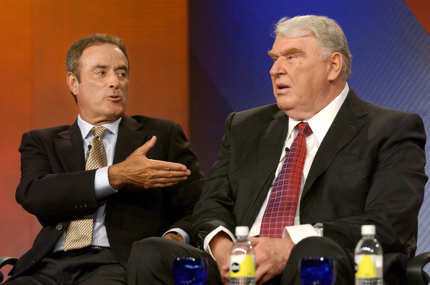 The voice of prime time football: Al Michaels is still going strong at 40 years of calling NFL games | iNFOnews.ca The voice of prime time football: Al Michaels is still going strong at 40 years of calling NFL games | iNFOnews.ca