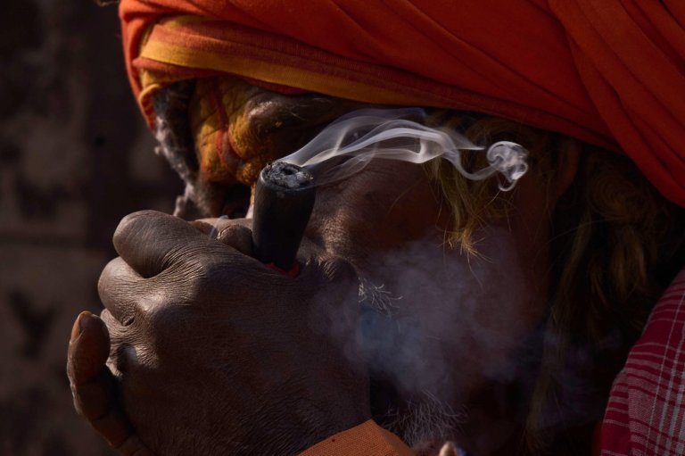 Cannabis smoke fills the air as Nepal marks Shivaratri festival | iNFOnews.ca