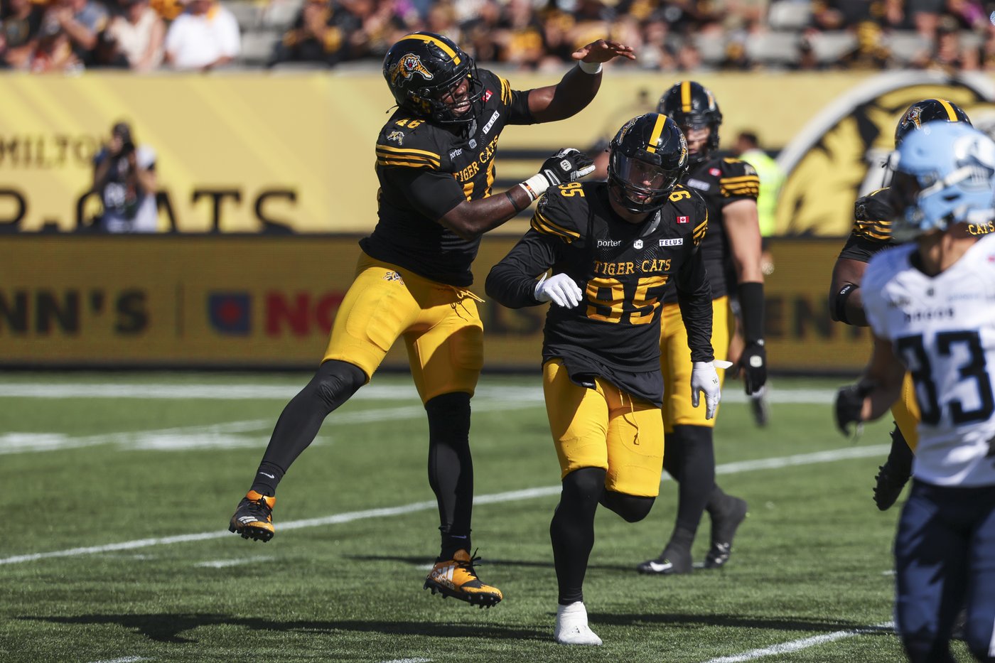 Collaros returns from head injury to lead Bombers against East-leading Ticats | iNFOnews.ca Collaros returns from head injury to lead Bombers against East-leading Ticats | iNFOnews.ca