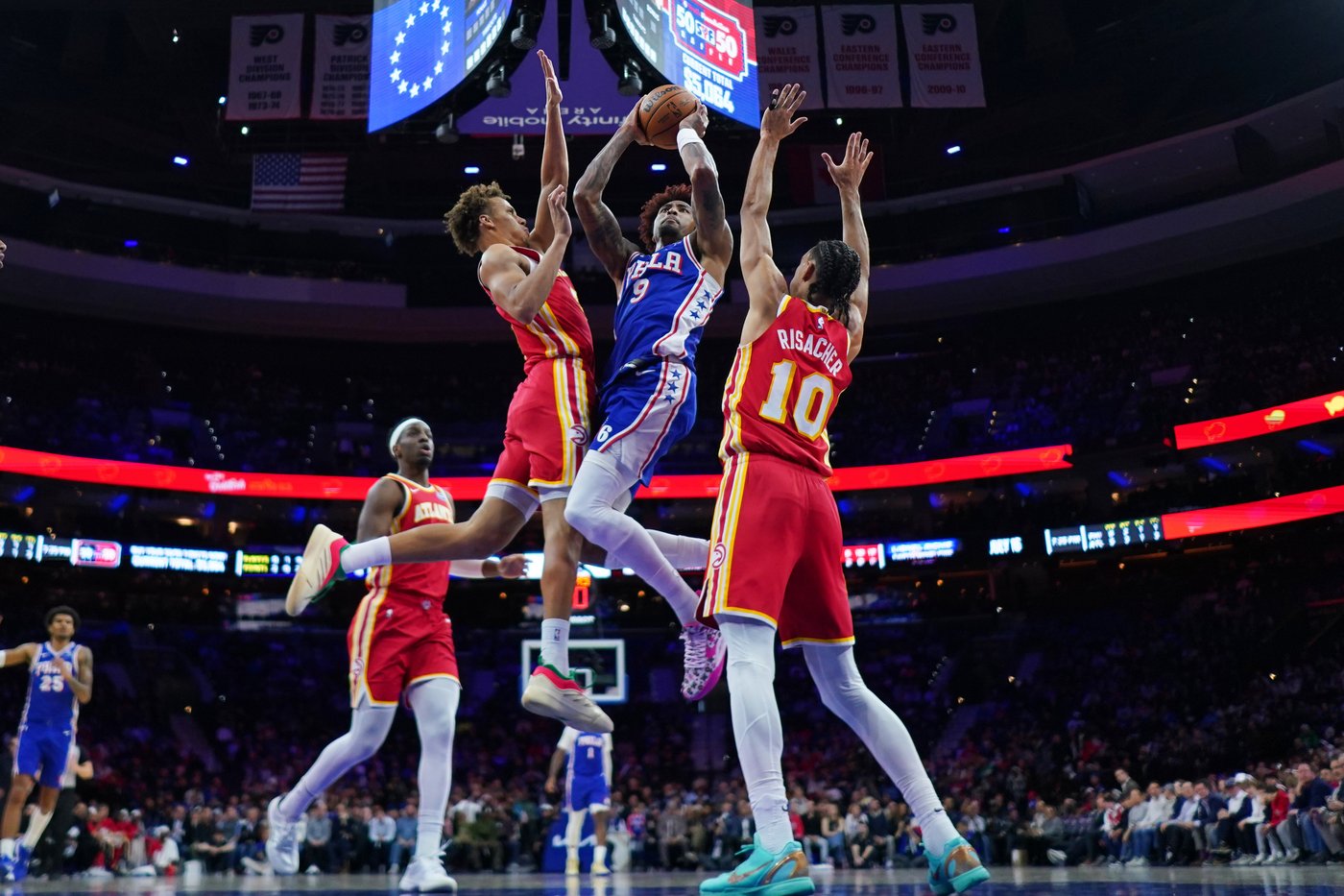 Quin Snyder swaps former No. 1 pick Zaccharie Risacher for CJ McCollum in Hawks starting lineup | iNFOnews.ca