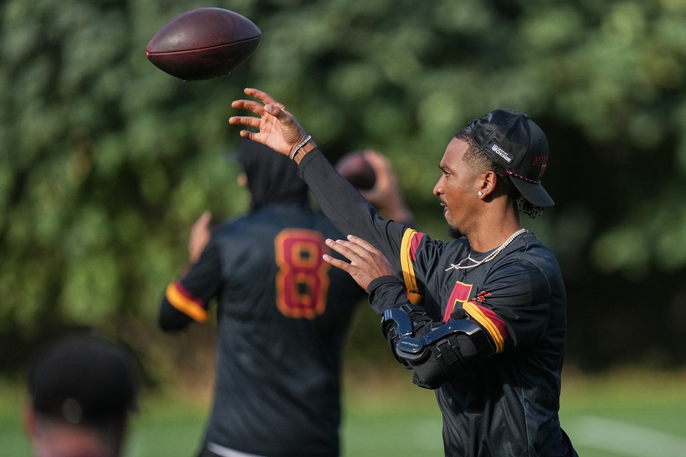 Jayden Daniels shrugs off elbow fears as Commanders weigh Colts start in London | iNFOnews.ca