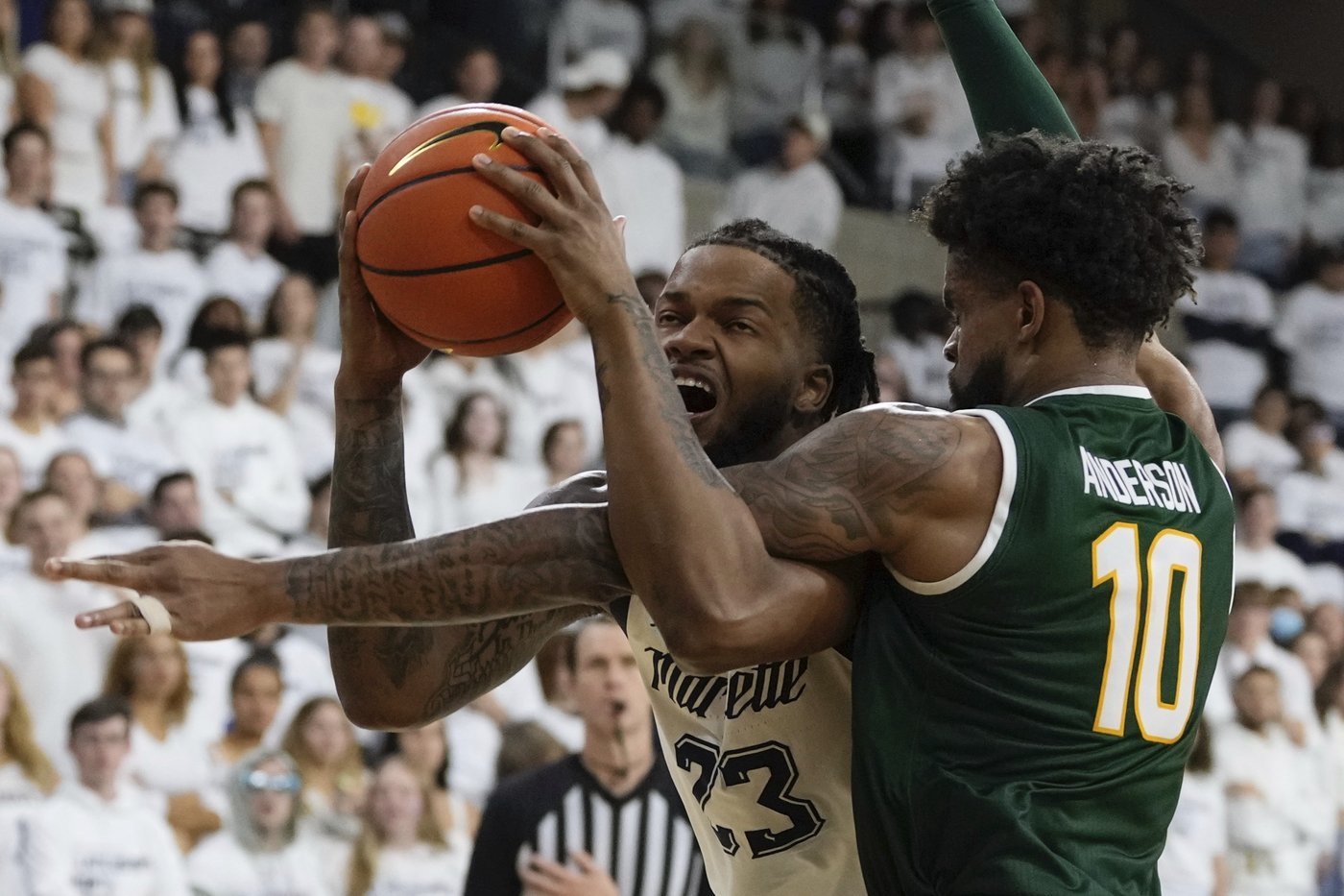 No. 18 Marquette beats George Mason 82-63 in front of all-student crowd on campus | iNFOnews.ca