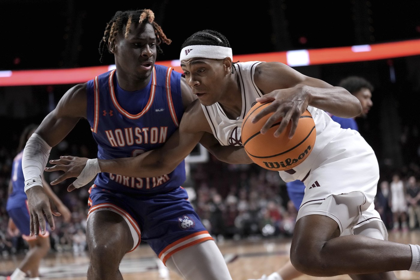 No. 12 Texas A&M beats Houston Christian 77-45 | iNFOnews.ca