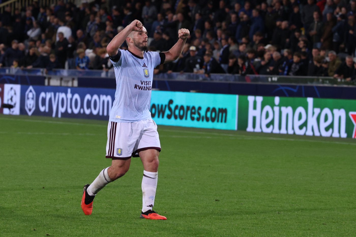 Real Madrid and Man City kick off with wins as Champions League returns | iNFOnews.ca Real Madrid and Man City kick off with wins as Champions League returns | iNFOnews.ca