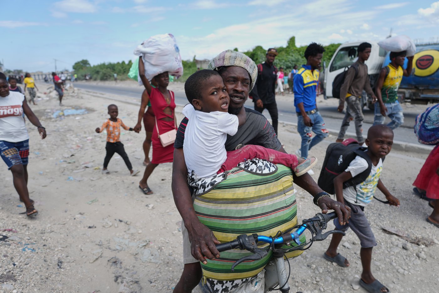 New gang violence in Haiti displaces hundreds of people | iNFOnews.ca