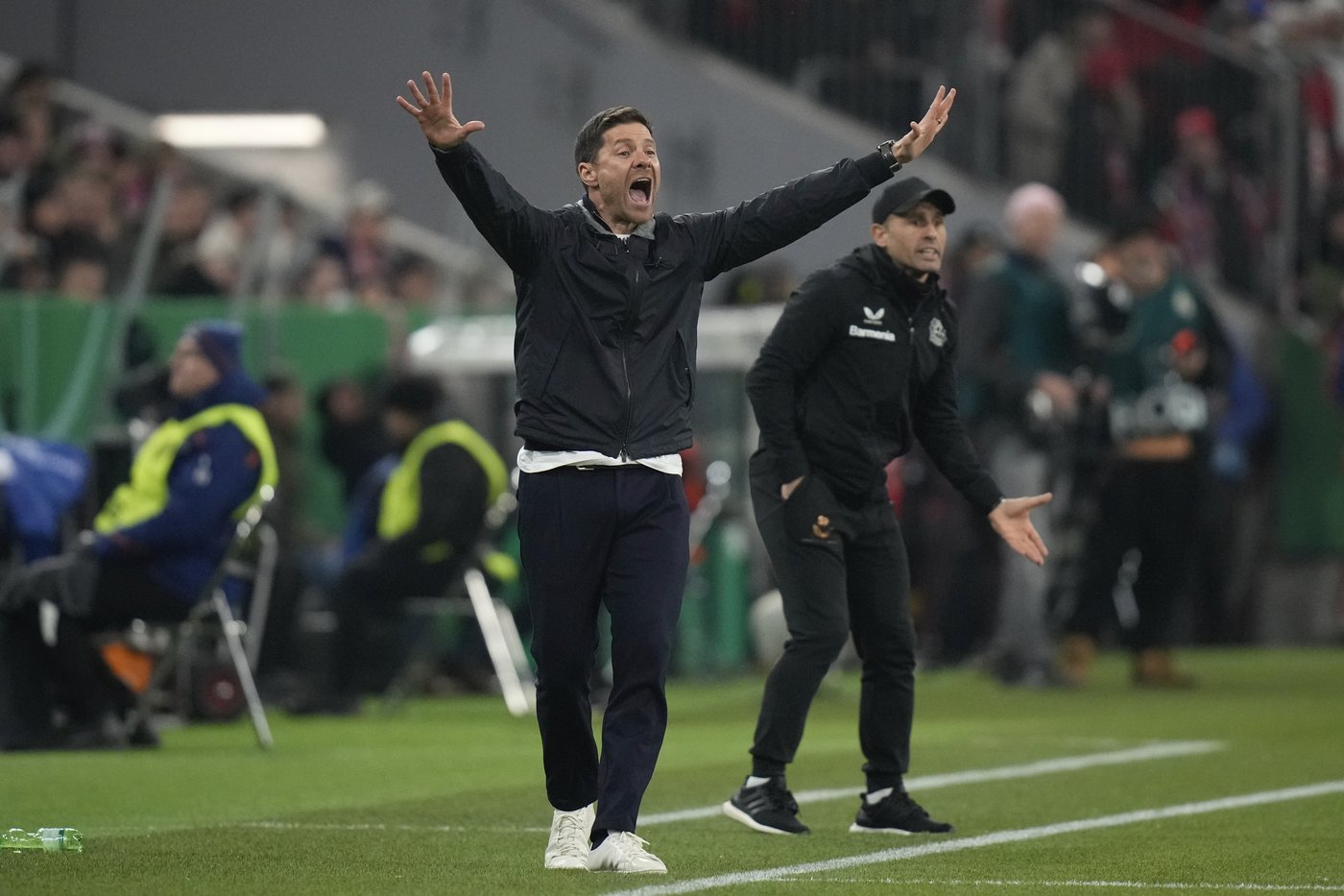 Neuer gets sent off for 1st time and Bayern Munich exits German Cup early again | iNFOnews.ca