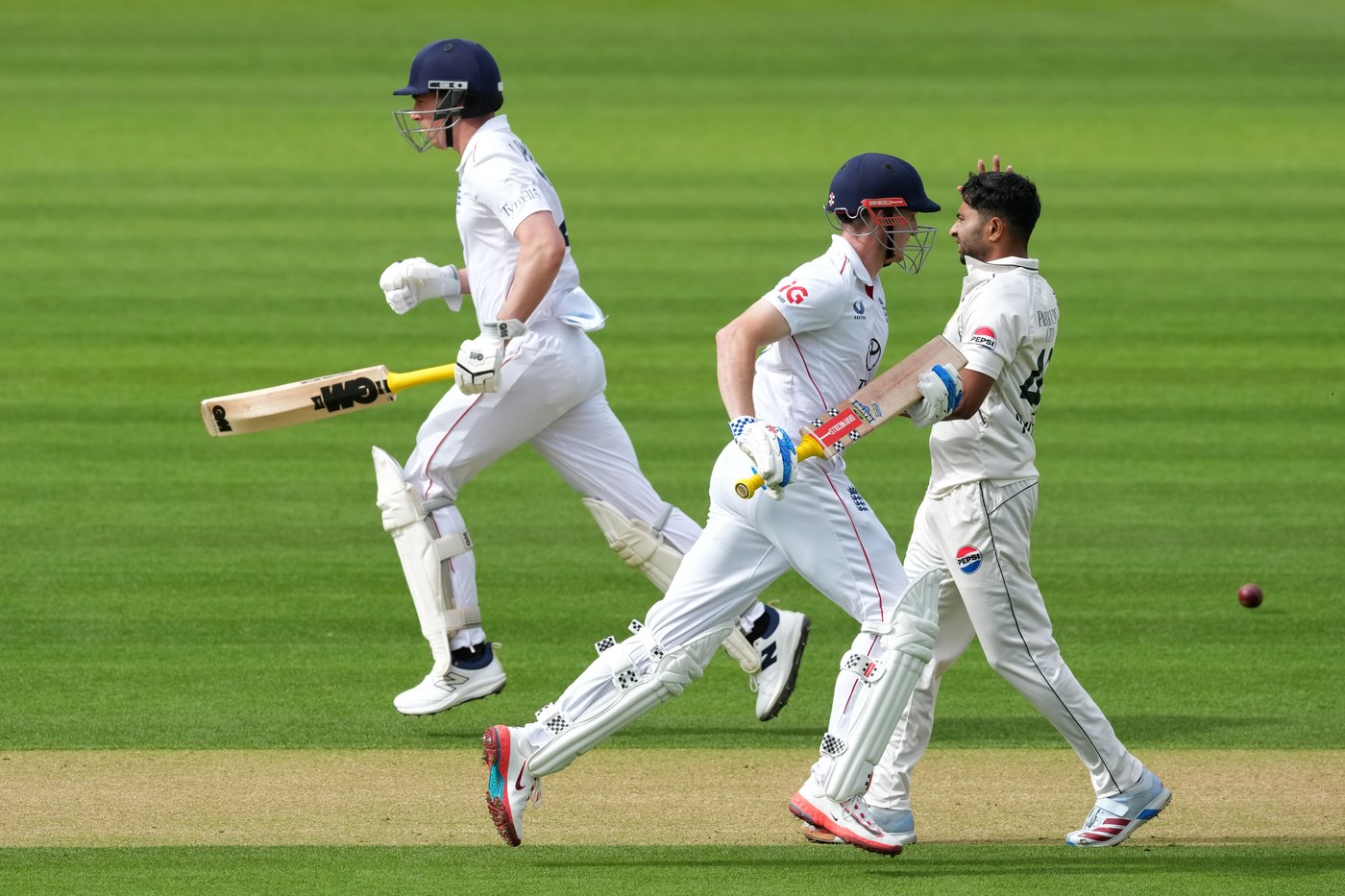 England extends lead to 357 runs in second test against Pakistan on rainy day at Lord's | iNFOnews.ca England extends lead to 357 runs in second test against Pakistan on rainy day at Lord's | iNFOnews.ca