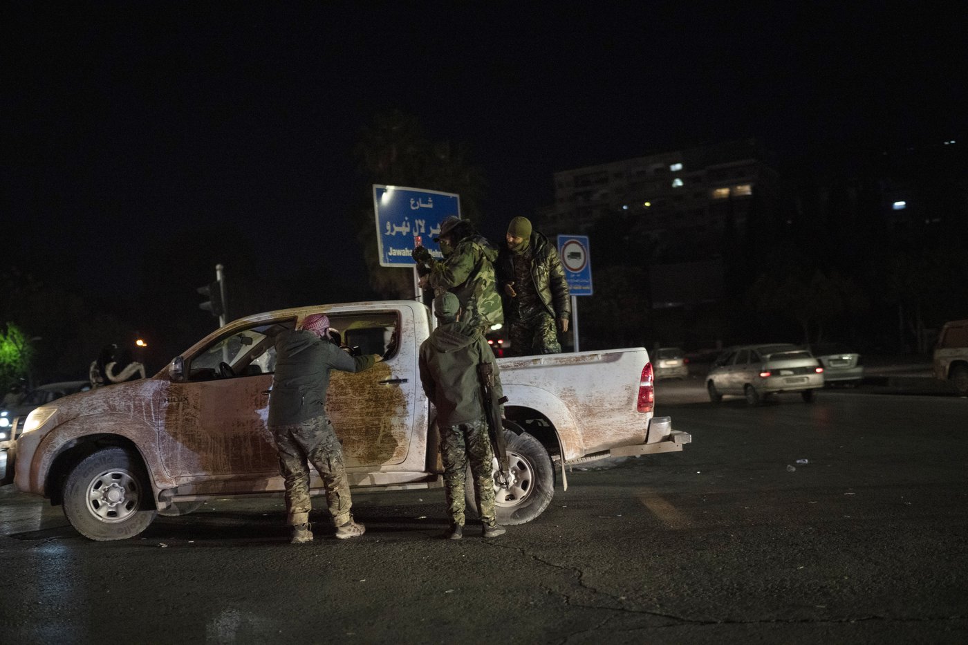 One week into a new Syria, rebels aim for normalcy and Syrians vow not to be silent again | iNFOnews.ca