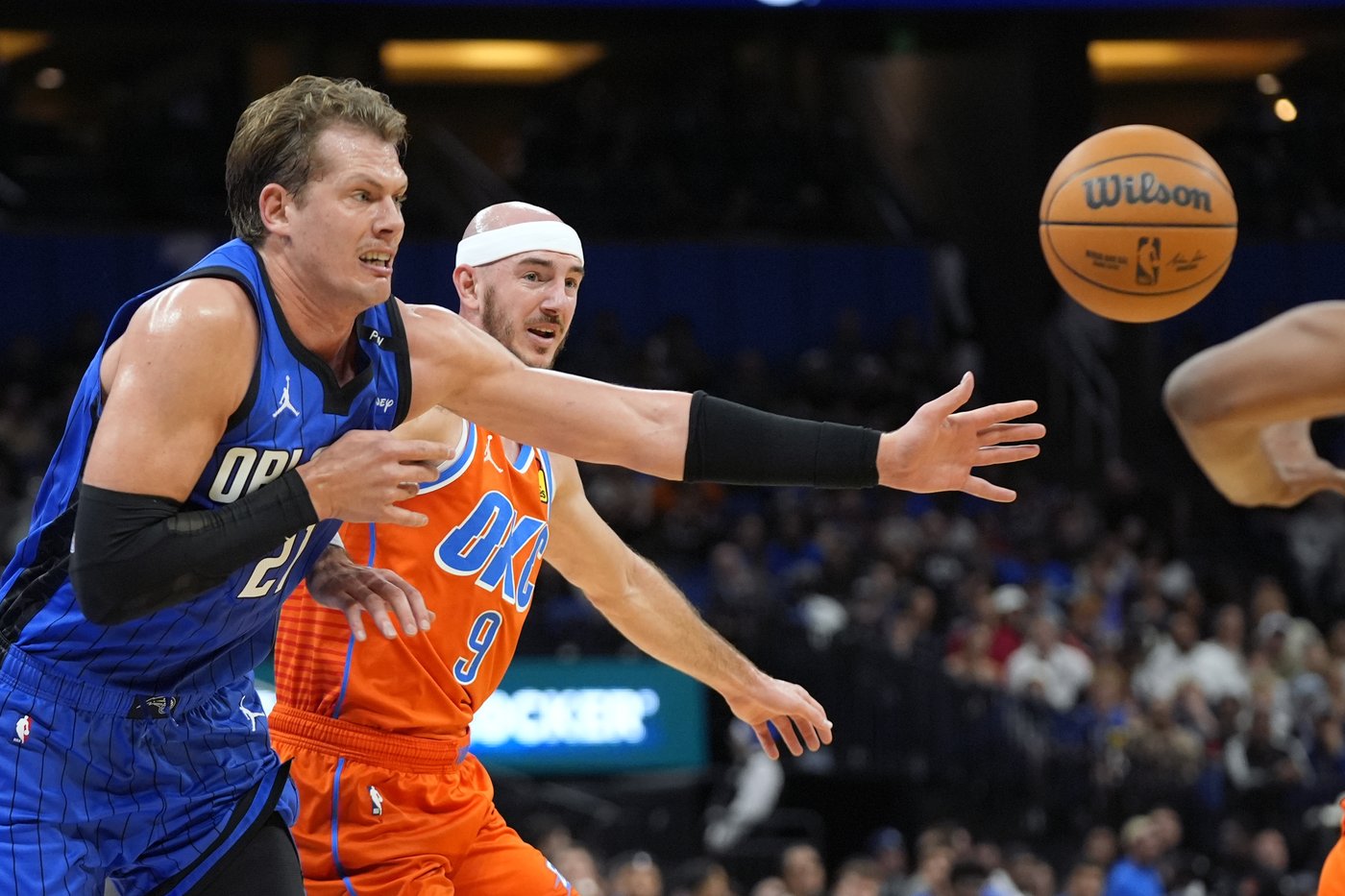 Thunder hold off Orlando's comeback bid, beat the Magic 105-99 behind Gilgeous-Alexander, Williams | iNFOnews.ca